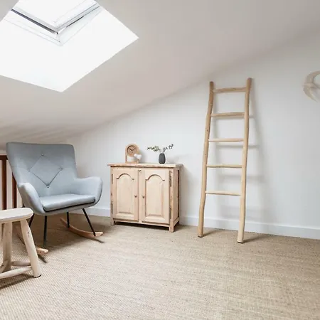 Appartement Cocon Boheme, Nid Douillet Proche Maison Carree *