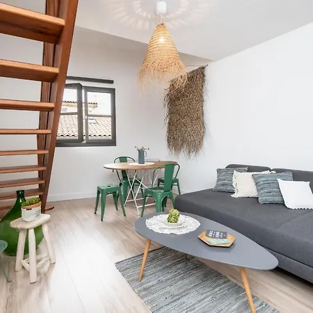 Appartement Cocon Boheme, Nid Douillet Proche Maison Carree